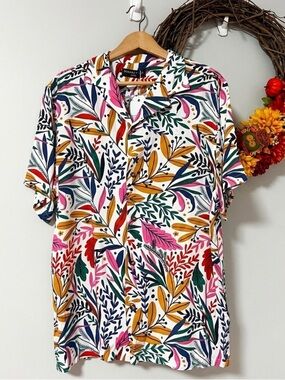 Vacancy Co Mens Totally Tropical Rayon Shirt Size LARGE White Pink Blue Leaf